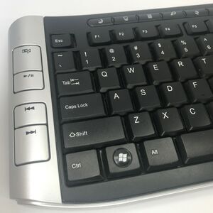 Inland Pro 60178 2.4GHz 118-Key Wireless Multimedia Keyboard BLACK Great Cond...